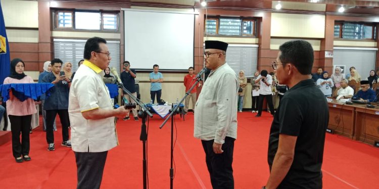 La Ode Tariala Ditunjuk Jadi Ketua DPRD Sulawesi Tenggara Sementara Periode 2024-2029