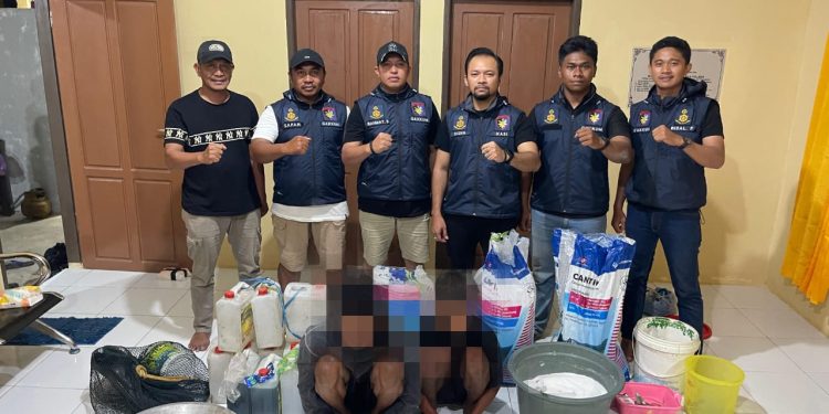 Polisi Tangkap Dua Orang Nelayan Pembuat Bahan Peledak di Kolaka