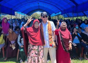 ASR-Hugua Siap Tingkatkan Ekonomi di Masyarakat Melalui Bantuan Modal Usaha Untuk Ibu-ibu