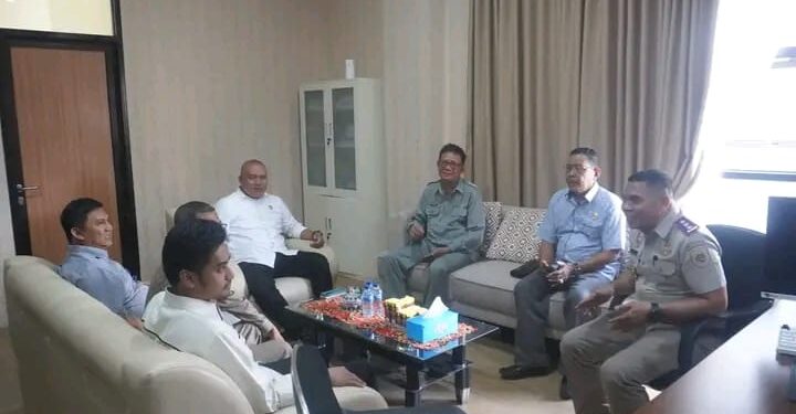 Tingkatkan Sinergitas, Komisi I dan III DPRD Kota Kendari Raker Bersama Mitra Kerja