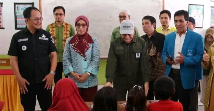Makan Bergizi Gratis : Meningkatkan Kesehatan dan Pendidikan Anak di Kendari