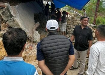 Pj Wali Kota Kendari Tinjau Lokasi Longsor di Anggilowu