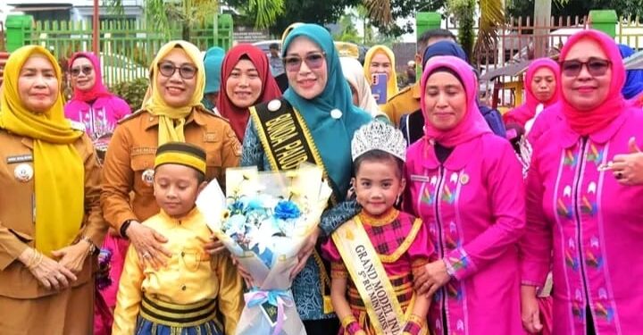 Bunda PAUD Kota Kendari Kunjungi TK Tunas Makarti Anawai dan TK Negeri 10 di Kasilampe