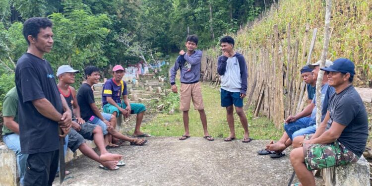 Jaga Kebersihan Lingkungan, Pemdes Labunti Bersama Fokmapp Gelar Kerja Bakti