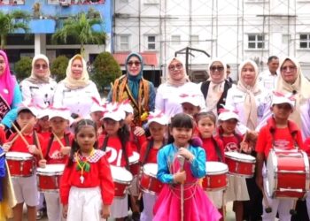 Pj Ketua TP-PKK Kota Kendari Kunjungi Posyandu Paedai dan TK Katolik Kuncup Mekar Veronika