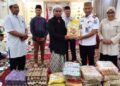 Pj Sekda Serahkan Bantuan Sembako Untuk Pondok Pesantren Wushulul Fawwaz