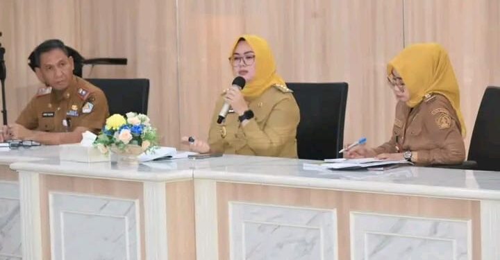 Rapat Perdana, Wali Kota Kendari Kumpul Kepala OPD, Camat dan Lurah
