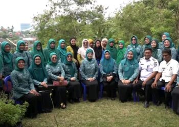 TP PKK Kota Kendari Tinjau Dua Kelurahan Persiapan Lomba 10 Program Pokok PKK