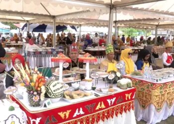 Lomba Mosolori Meriahkan HUT Kota Kendari ke-194 di Pantai Nambo