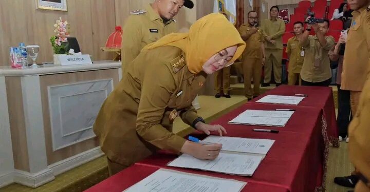 Teken Perjanjian Kinerja, Wali Kota Kendari : Untuk Meningkatkan Kualitas Pelayanan Publik