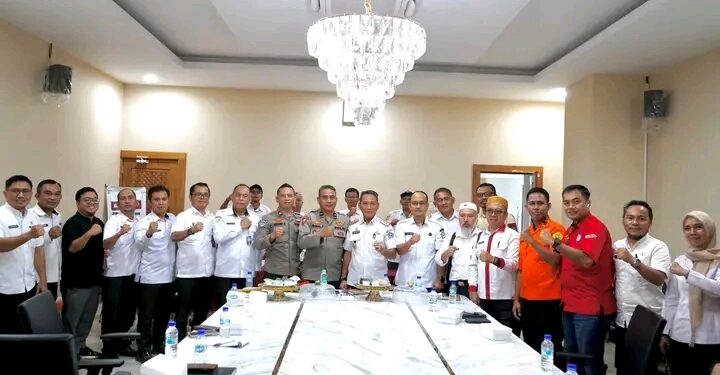 Dinas Kominfo Kota Kendari Rapat Pembentukan Layanan Call Center 112