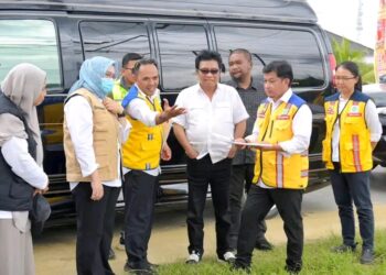 Wali Kota Kendari Bersama Ridwan Bae dan Kepala BPJN Tinjau Proyek Drainase Atasi Banjir