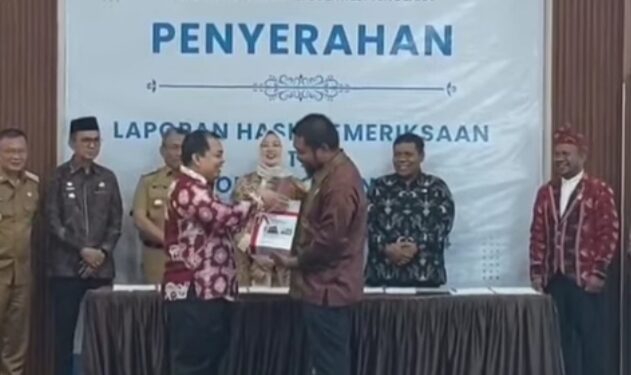 Ketua DPRD Terima Laporan Hasil Pemeriksaan Keuangan Pemkot Kendari 2024