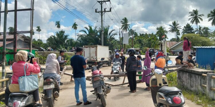 Tiga Ruas Jalan di Kabupaten Konsel Diblokir