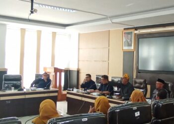 Komisi III DPRD Kota Kendari Rapat Soal Dugaan Pungli Seragam Sekolah SD dan SMPN