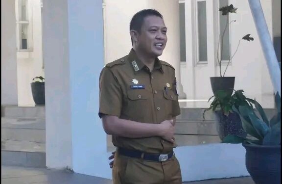 Sekretaris DPRD Kota Kendari Tekankan Disiplin Pegawai