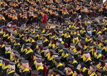 744 Mahasiswa UHO Diwisuda, Diingatkan Gunakan Kemampuan Berpikir Menghadirkan Solusi