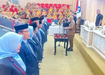 Wakil Wali Kota Sudirman Kukuhkan Dewan Pendidikan Kota Kendari Periode 2025-2030