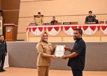 Sampaikan LKPJ Tahun 2025, Wali Kota Kendari Paparkan Realiasi PAD Dalam Rapat Paripurna DPRD