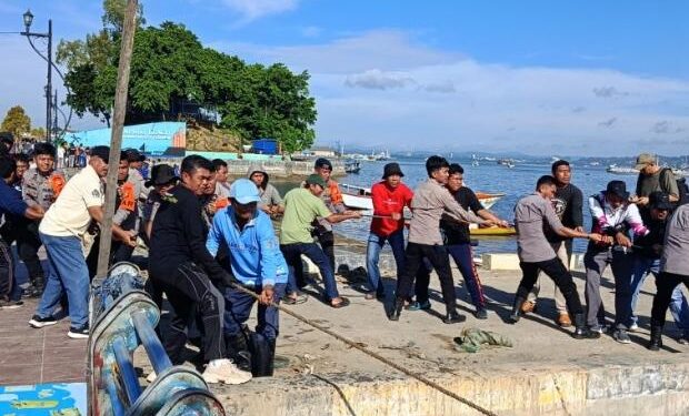 Sekretariat DPRD Kendari Ikut Pembersihan Bangkai Kapal di RTH Papalimba Sebagai Venue UCLG ASPAC 2026