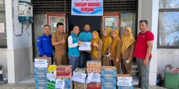 Kominfo Kota Kendari Salurkan Bantuan Kepada Korban Banjir