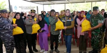 Pemkot Kendari Terus Pastikan Penyaluran Bantuan Pangan untuk Korban Banjir Tersalurkan