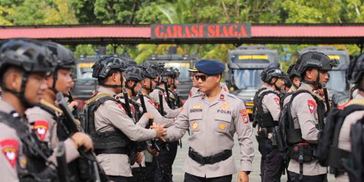 Wakapolda Sultra Sambut Kedatangan 1 SSK Personel Brimob dari Penugasan Satgas Amole II di Papua