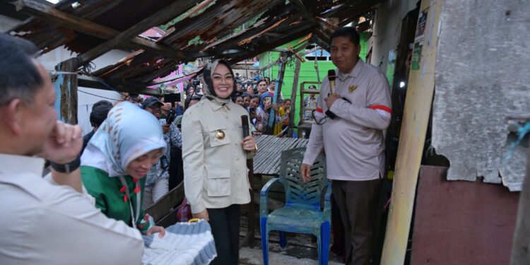 Menteri PKP RI Tinjau Kondisi RTLH di Pesisir Kendari, Wali Kota Siska Siapkan Rumah Permanen untuk Keluarga Hatta