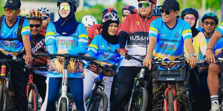 Pemkot Kendari Gelar Gowes Gerakan Hemat BBM