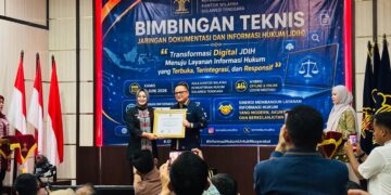 Pemkot Kendari Raih Penghargaan Sebagai Anggota JDIH Tingkat Provinsi Sultra