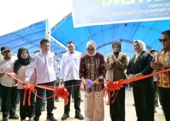 Dukung Pertumbuhan Ekonomi, Wali Kota Kendari Resmikan Pasar Banteng di Anduonohu