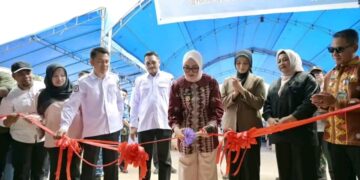 Dukung Pertumbuhan Ekonomi, Wali Kota Kendari Resmikan Pasar Banteng di Anduonohu