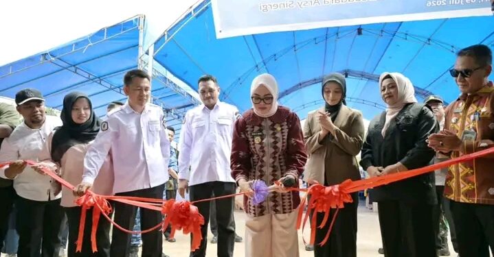 Dukung Pertumbuhan Ekonomi, Wali Kota Kendari Resmikan Pasar Banteng di Anduonohu
