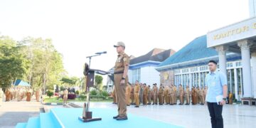 Pimpin Apel Gabungan, Gubernur Sultra Tekankan Disiplin, Integritas, dan Pelayanan Prima bagi Masyarakat