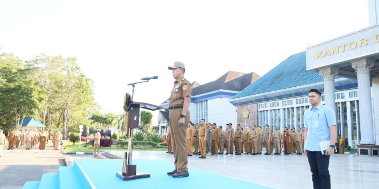 Pimpin Apel Gabungan, Gubernur Sultra Tekankan Disiplin, Integritas, dan Pelayanan Prima bagi Masyarakat