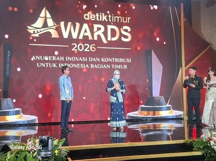 Wali Kota Kendari Terima Penghargaan Detiktimur Awards 2026 Berkat Inovasi Digitalisasi Penerimaan Daerah