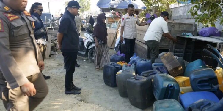 Pemkot Kendari Mulai Tertibkan Lapak Penjualan BBM Bersubsidi