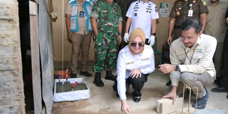 Pemkot Kendari Dukung Program Gotong Royong Bedah Rumah Kejati Sultra
