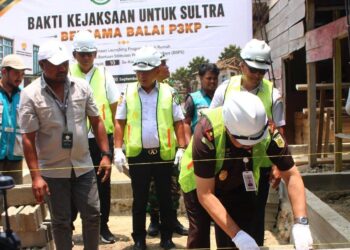 Wujudkan Program 3 Juta Rumah, Kejati Sultra Tambah 12 Unit Bedah Rumah di Konawe