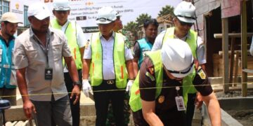 Wujudkan Program 3 Juta Rumah, Kejati Sultra Tambah 12 Unit Bedah Rumah di Konawe