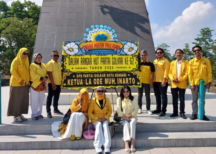 HUT ke-62, Partai Golkar Kota Kendari Ziarah ke Makam Pahlawan